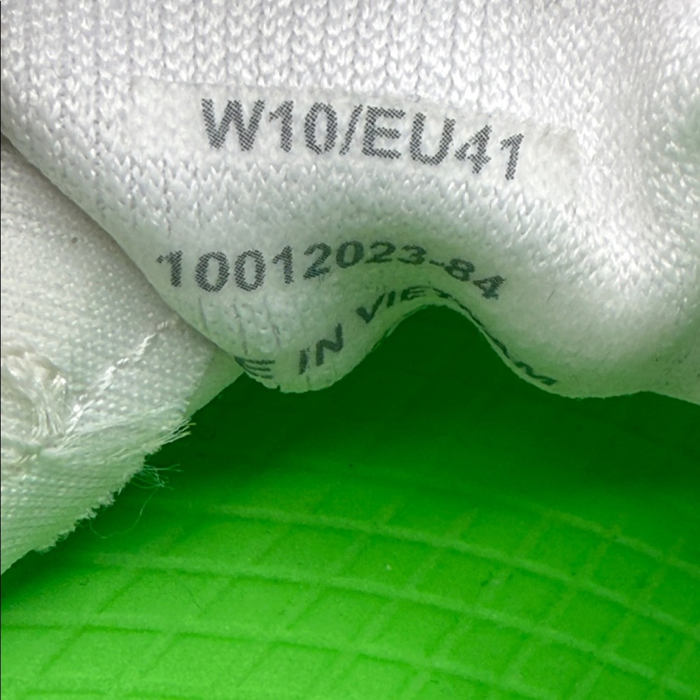 OOFOS Women's 10 White Athletic Shoes S10 - Picture 6 of 6